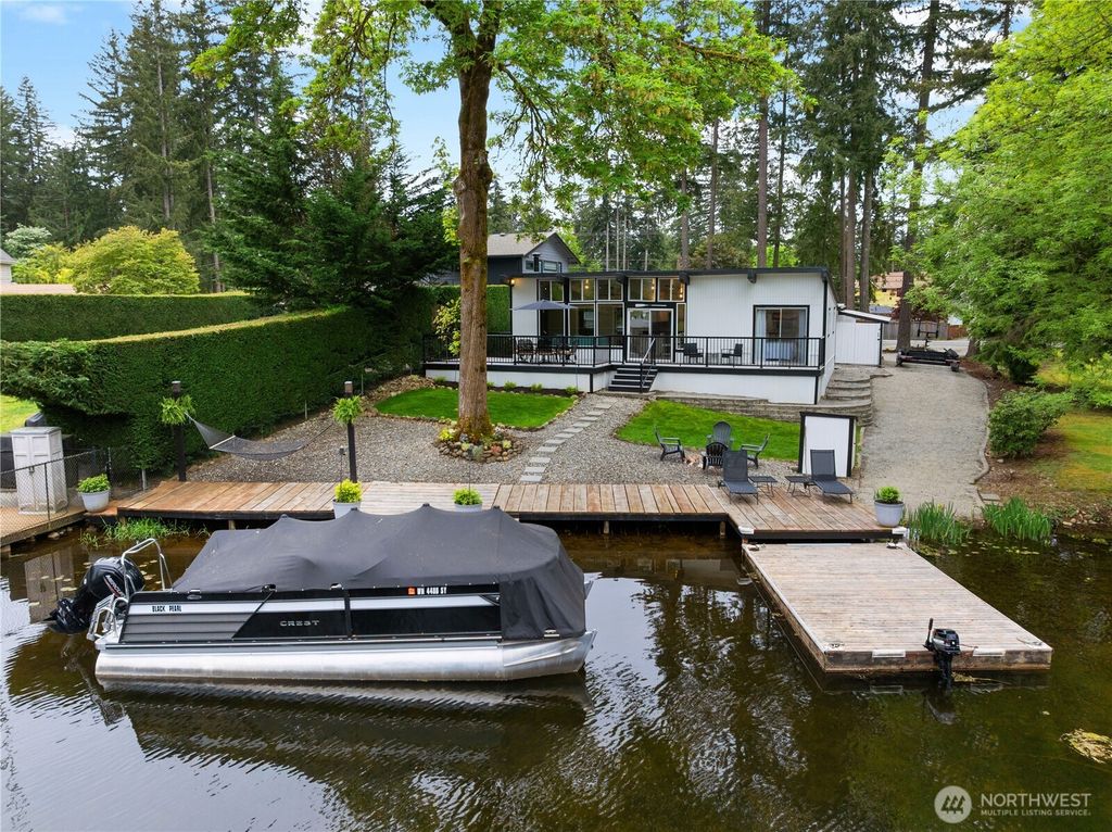 29800 224th Avenue SE, Black Diamond, WA 98010