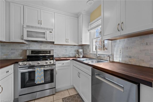 3402 Cotswold Terrace, Greensboro, NC 27455