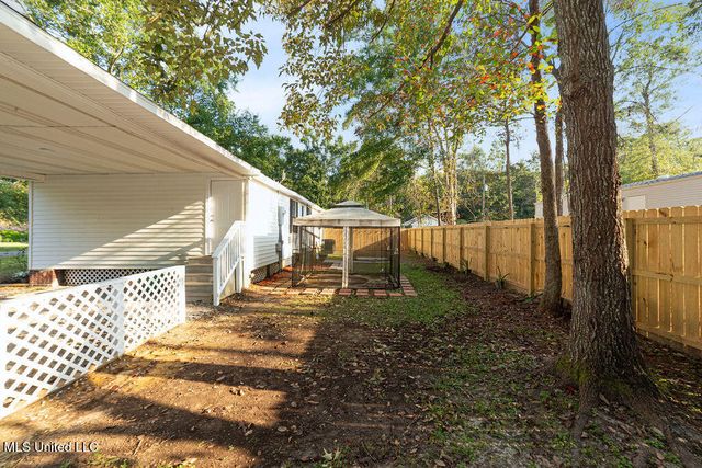 10828 Haena Court, Diamondhead, MS 39525