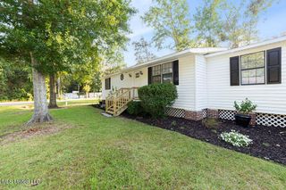 10828 Haena Court, Diamondhead, MS 39525