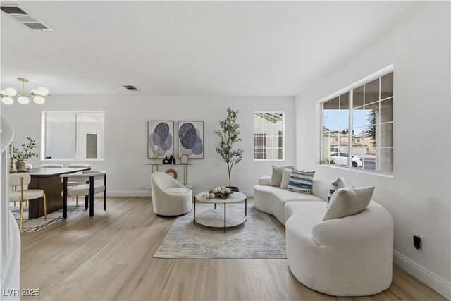 2622 Tahiti Isle Avenue, North Las Vegas, NV 89031