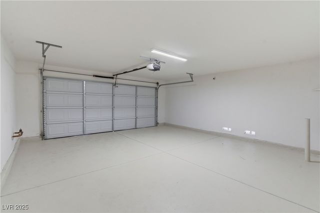 2622 Tahiti Isle Avenue, North Las Vegas, NV 89031