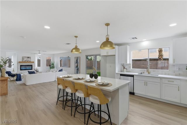 2622 Tahiti Isle Avenue, North Las Vegas, NV 89031