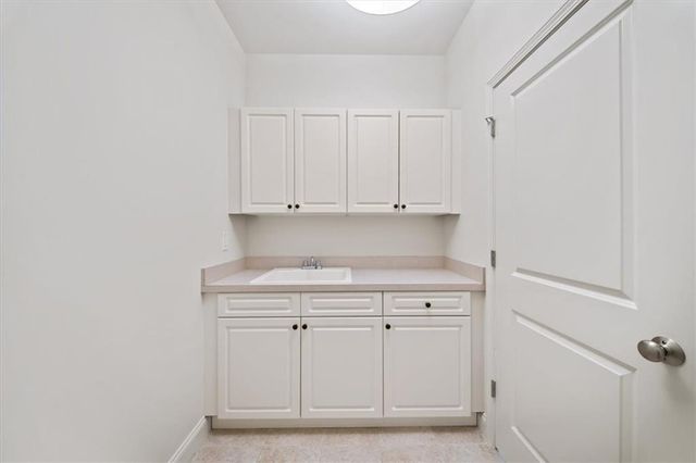 552 Sarabrook Place, Atlanta, GA 30342
