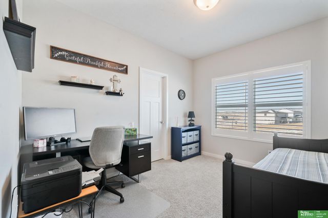 21655 McClellan Drive, Gretna, NE 68028