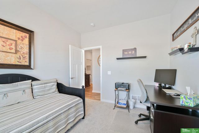 21655 McClellan Drive, Gretna, NE 68028