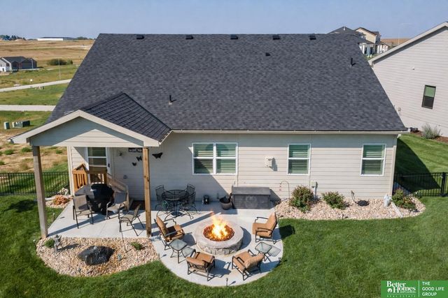 21655 McClellan Drive, Gretna, NE 68028
