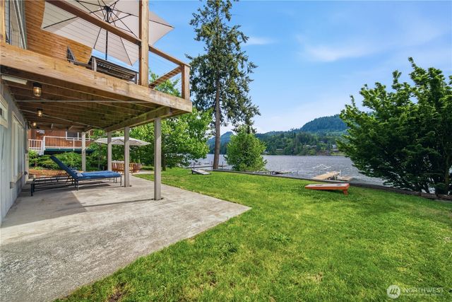 18288 S West View Road, Mount Vernon, WA 98274