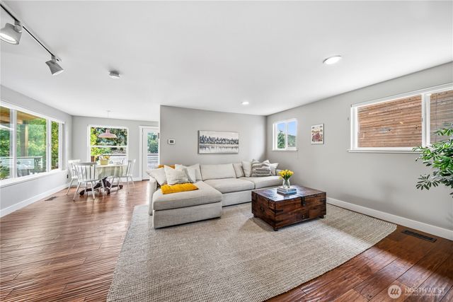 18288 S West View Road, Mount Vernon, WA 98274