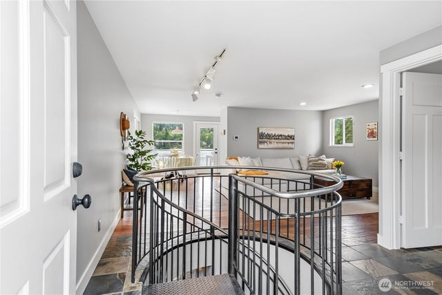18288 S West View Road, Mount Vernon, WA 98274