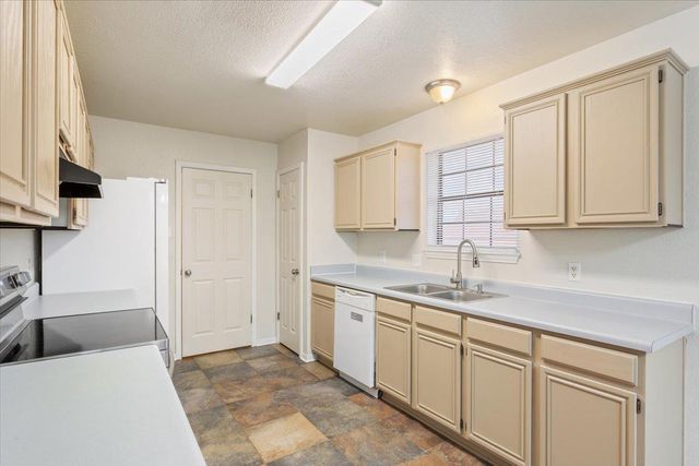 204 Rodeo CIR, Copperas Cove, TX 76522