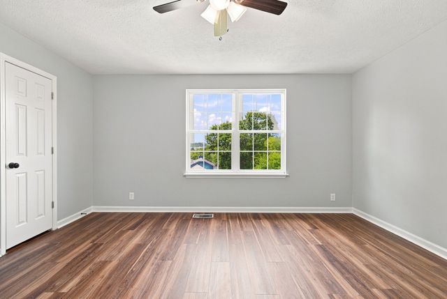 3245 Luann Dr, Antioch, TN 37013
