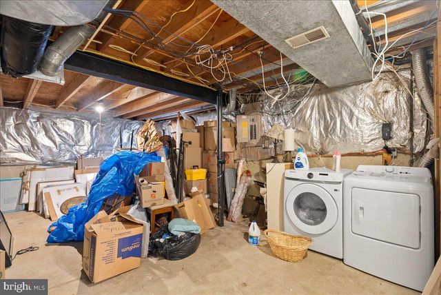 2085 COBBLESTONE LN, Reston, VA 20191