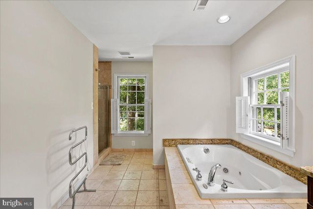 2085 COBBLESTONE LN, Reston, VA 20191