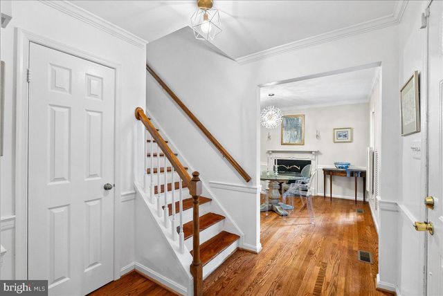 2085 COBBLESTONE LN, Reston, VA 20191