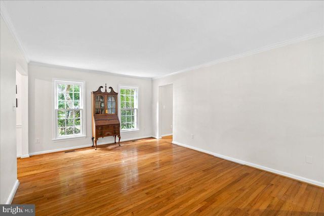 2085 COBBLESTONE LN, Reston, VA 20191