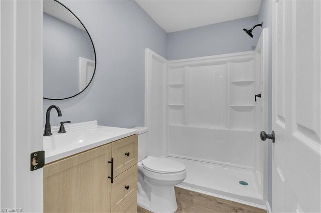 811 Sherwood Avenue, Asheboro, NC 27205