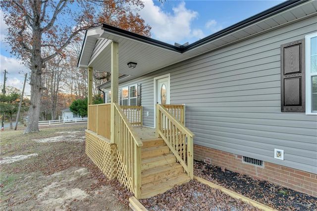 811 Sherwood Avenue, Asheboro, NC 27205