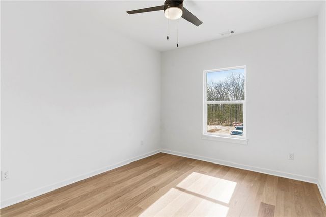 1822 E Fiji Street, Fayetteville, AR 72701