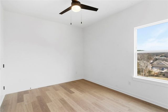 1822 E Fiji Street, Fayetteville, AR 72701