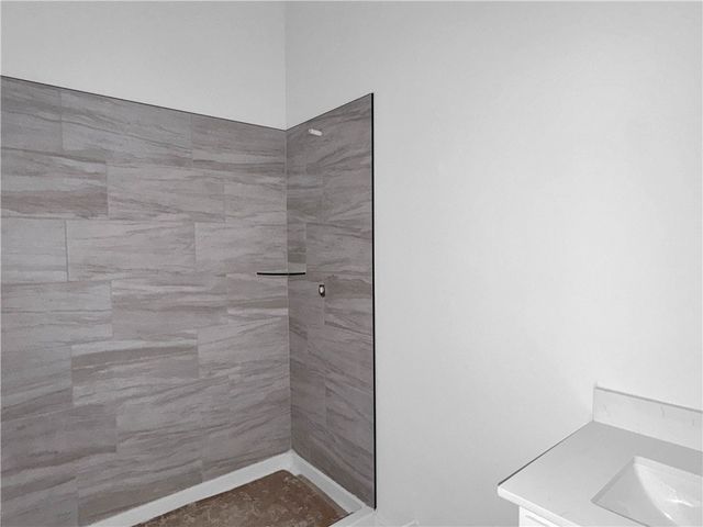 1822 E Fiji Street, Fayetteville, AR 72701