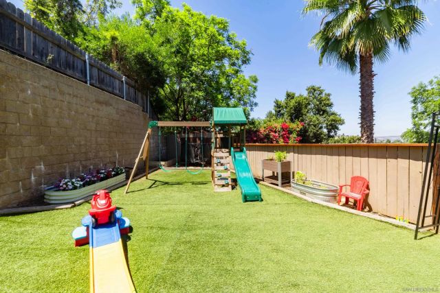 12312 Sunbrite Ln, Lakeside, CA 92040