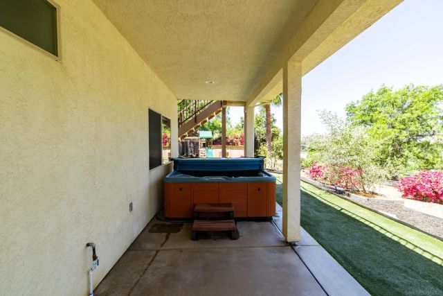 12312 Sunbrite Ln, Lakeside, CA 92040