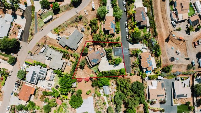 12312 Sunbrite Ln, Lakeside, CA 92040