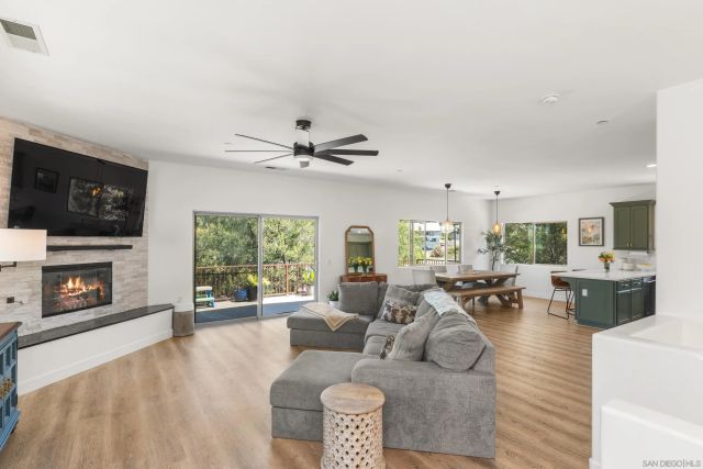 12312 Sunbrite Ln, Lakeside, CA 92040