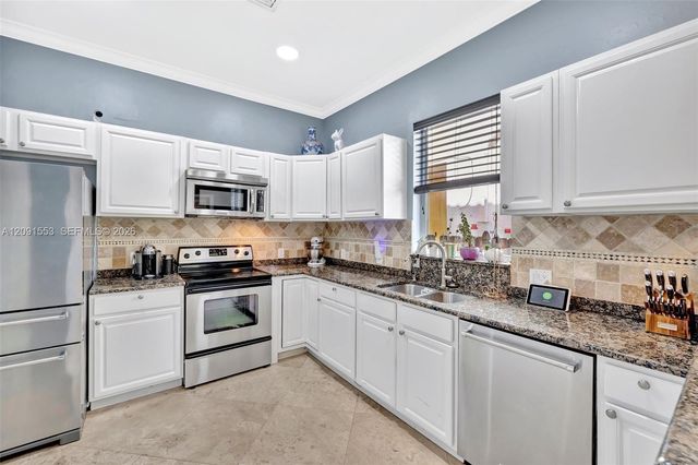 853 SW 11th Court, Fort Lauderdale, FL 33315