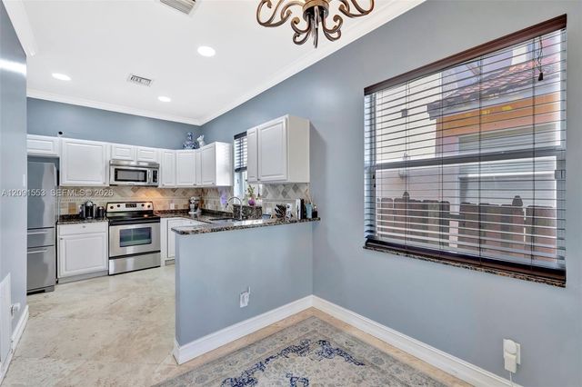 853 SW 11th Court, Fort Lauderdale, FL 33315