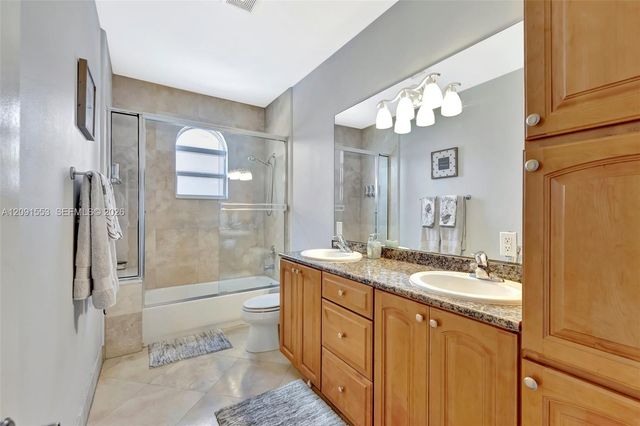 853 SW 11th Court, Fort Lauderdale, FL 33315