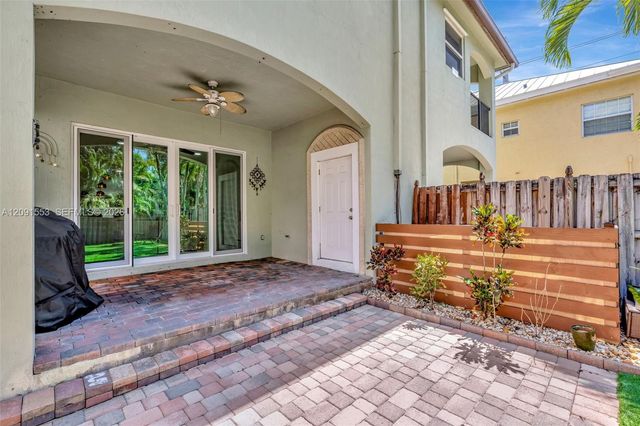 853 SW 11th Court, Fort Lauderdale, FL 33315