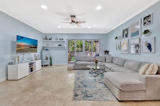 853 SW 11th Court, Fort Lauderdale, FL 33315