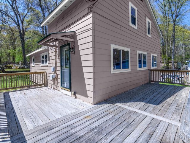 281 Richardson Road, Coventry, RI 02816