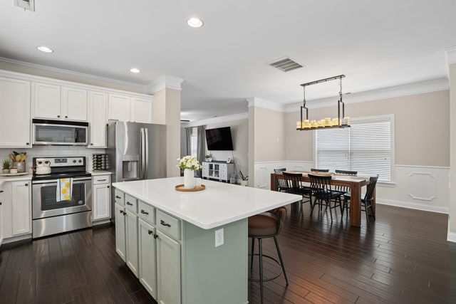 7434 Northgate Drive, Hanahan, SC 29410