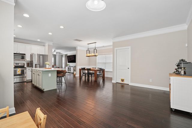 7434 Northgate Drive, Hanahan, SC 29410