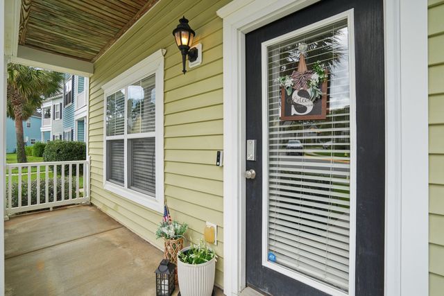 7434 Northgate Drive, Hanahan, SC 29410