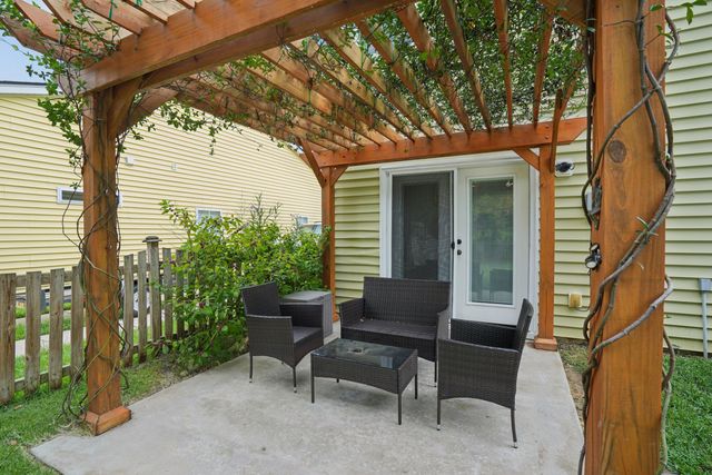 7434 Northgate Drive, Hanahan, SC 29410