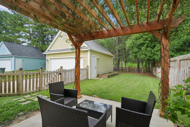 7434 Northgate Drive, Hanahan, SC 29410