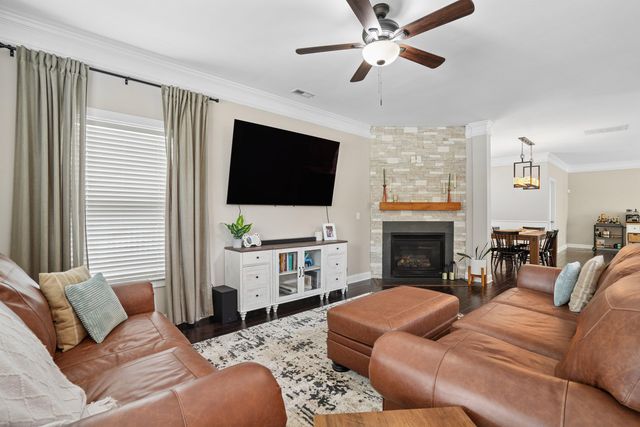 7434 Northgate Drive, Hanahan, SC 29410