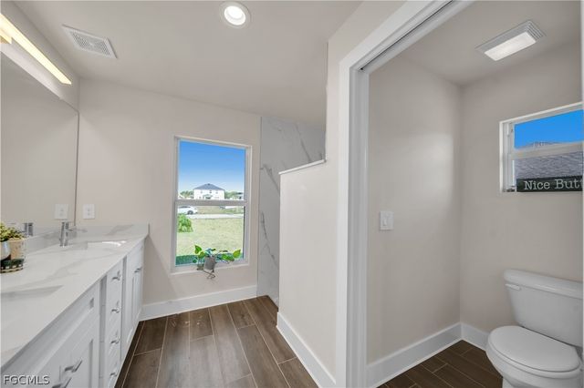 4610 SW 9th PL, Cape Coral, FL 33914