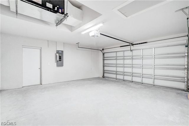 4610 SW 9th PL, Cape Coral, FL 33914