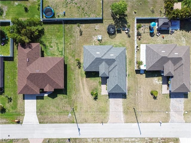 4610 SW 9th PL, Cape Coral, FL 33914