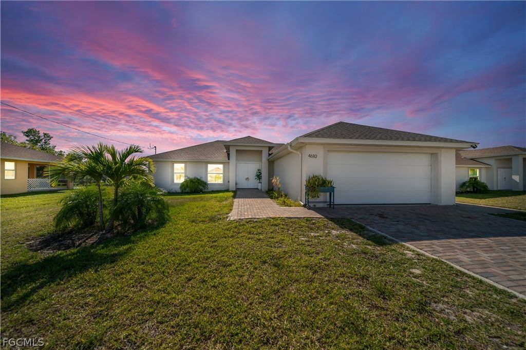 4610 SW 9th PL, Cape Coral, FL 33914