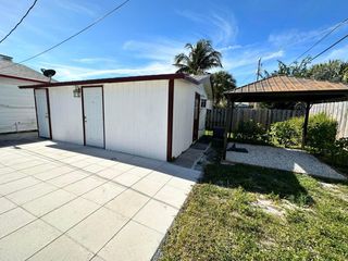 613 54th Street, West Palm Beach, FL 33407