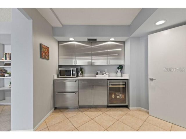 1111 N GULFSTREAM AVENUE 5B, Sarasota, FL 34236