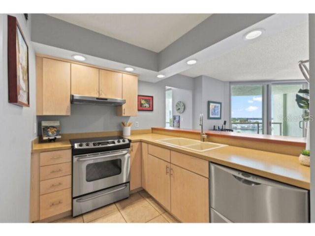 1111 N GULFSTREAM AVENUE 5B, Sarasota, FL 34236