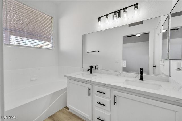 10532 White Heath Court, Las Vegas, NV 89144