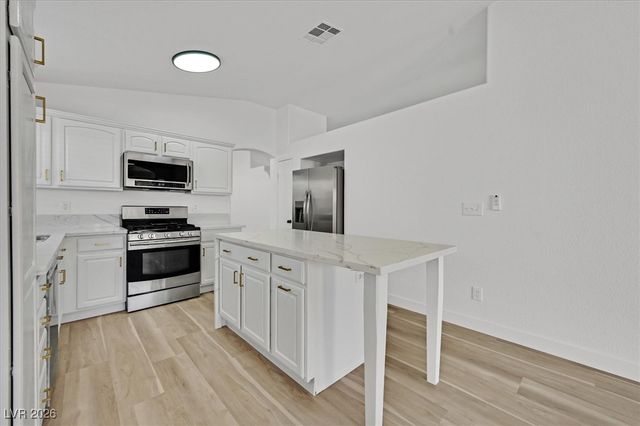 10532 White Heath Court, Las Vegas, NV 89144